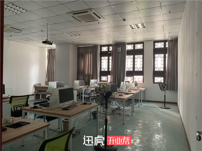 重慶沙坪壩區(qū)紅巖廣場(chǎng)創(chuàng)業(yè)園